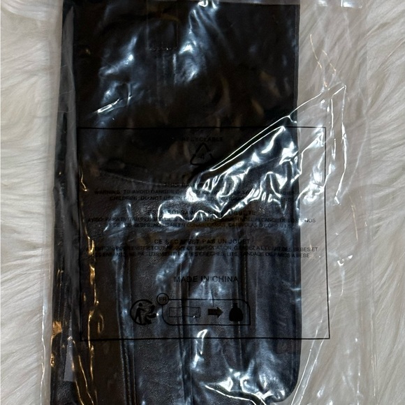 Michael Kors Suede & Leather Tech Gloves - Picture 7 of 7